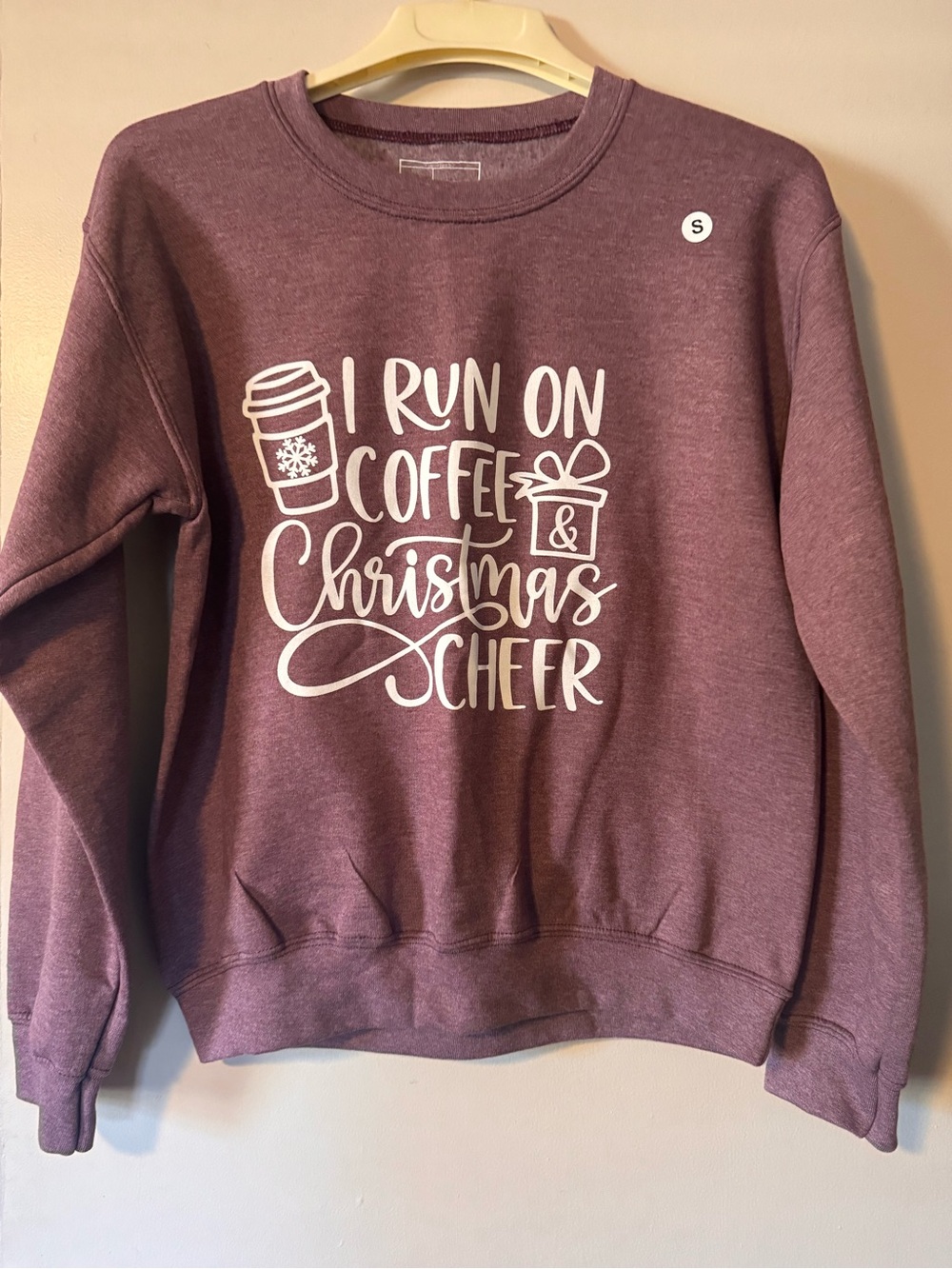 Gildan Mauve Women's Crewneck Sweatshirt with White Holiday Script